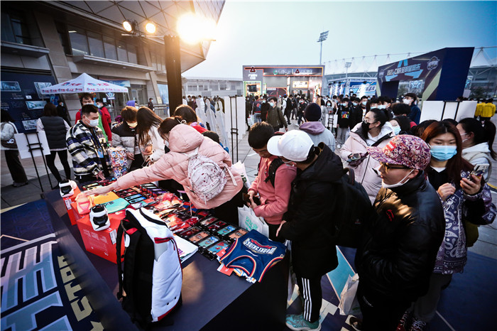  法甲全明星周末启动 球迷互动环节精彩纷呈  